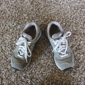 New Balance sneakers 574